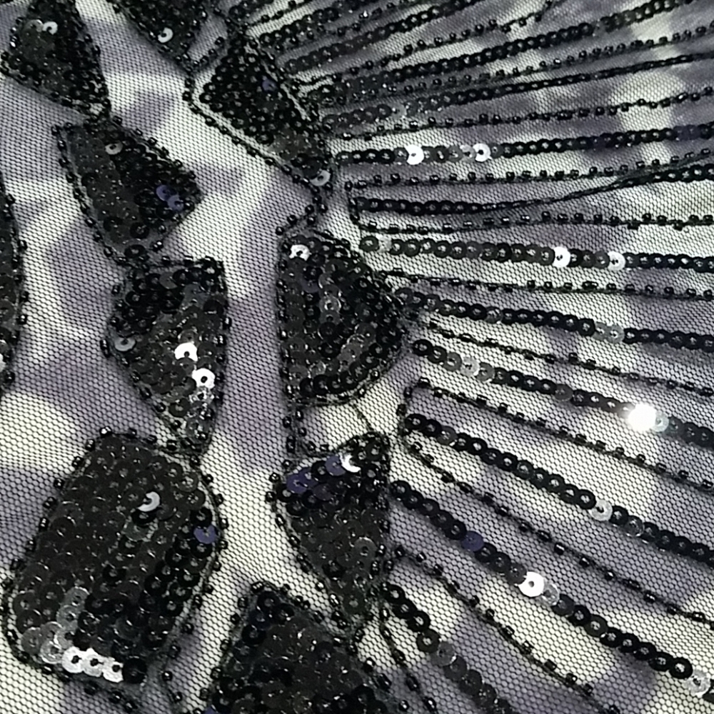 Sequined capelette - Picture 6 of 8